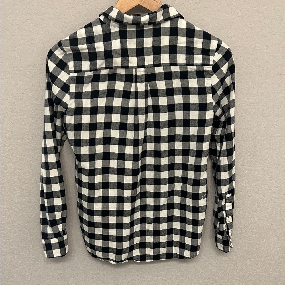 Banana Republic Black and White Gingham Ruffle Blouse - Picture 7 of 7